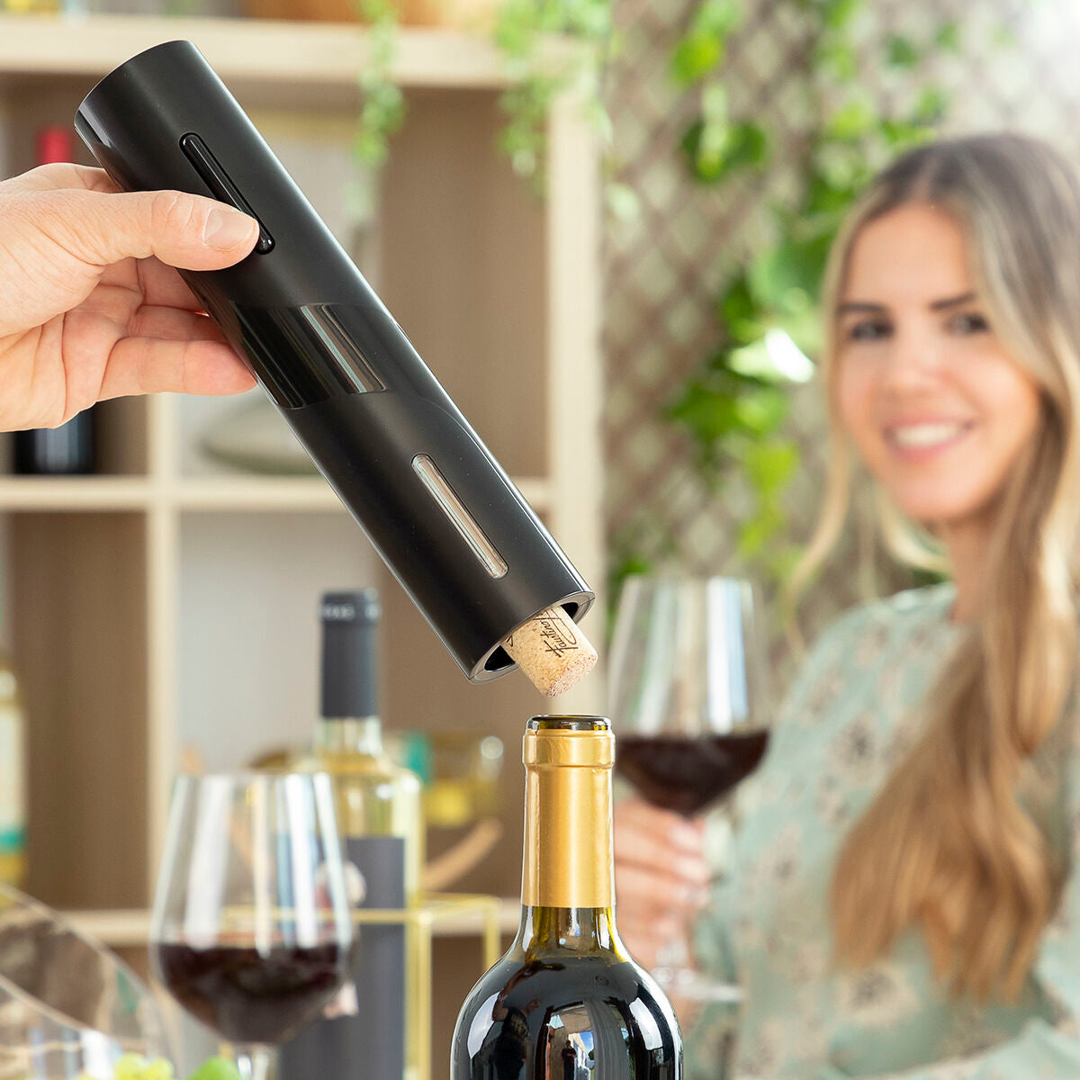 Tire-bouchon Électrique pour Bouteilles de Vin - brikoneo