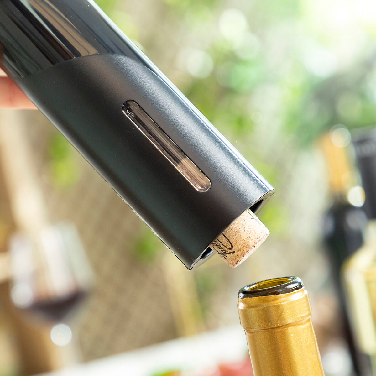 Tire-bouchon Électrique pour Bouteilles de Vin - brikoneo